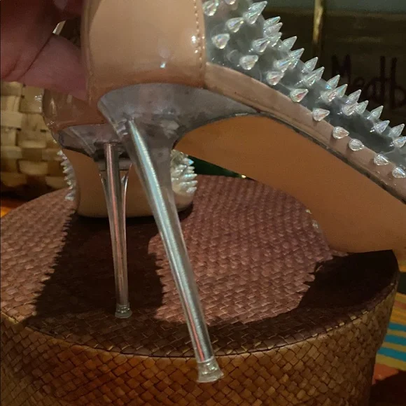 Steve Madden Tolima Clear Ecru High Heel Womens Size 9.5M Pumps Silver Studded - Picture 5 of 16